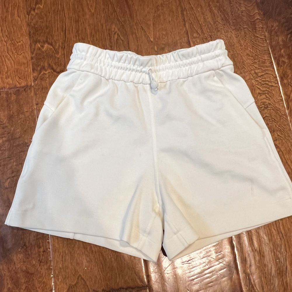 Softstream High-rise Short 4” lululemon